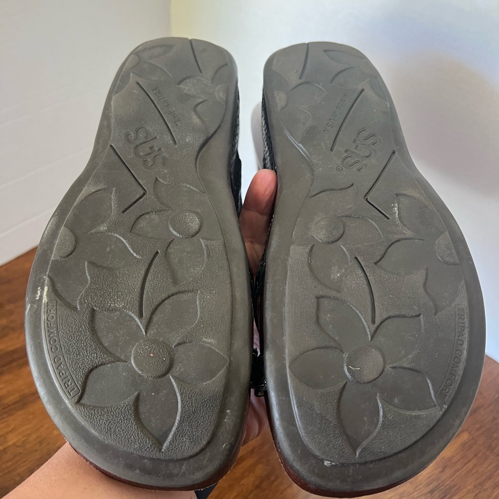 SAS Shelly Black Snake Embossed Leather Toe Loop Sandals Comfort Arch Support 9 - Picture 7 of 9